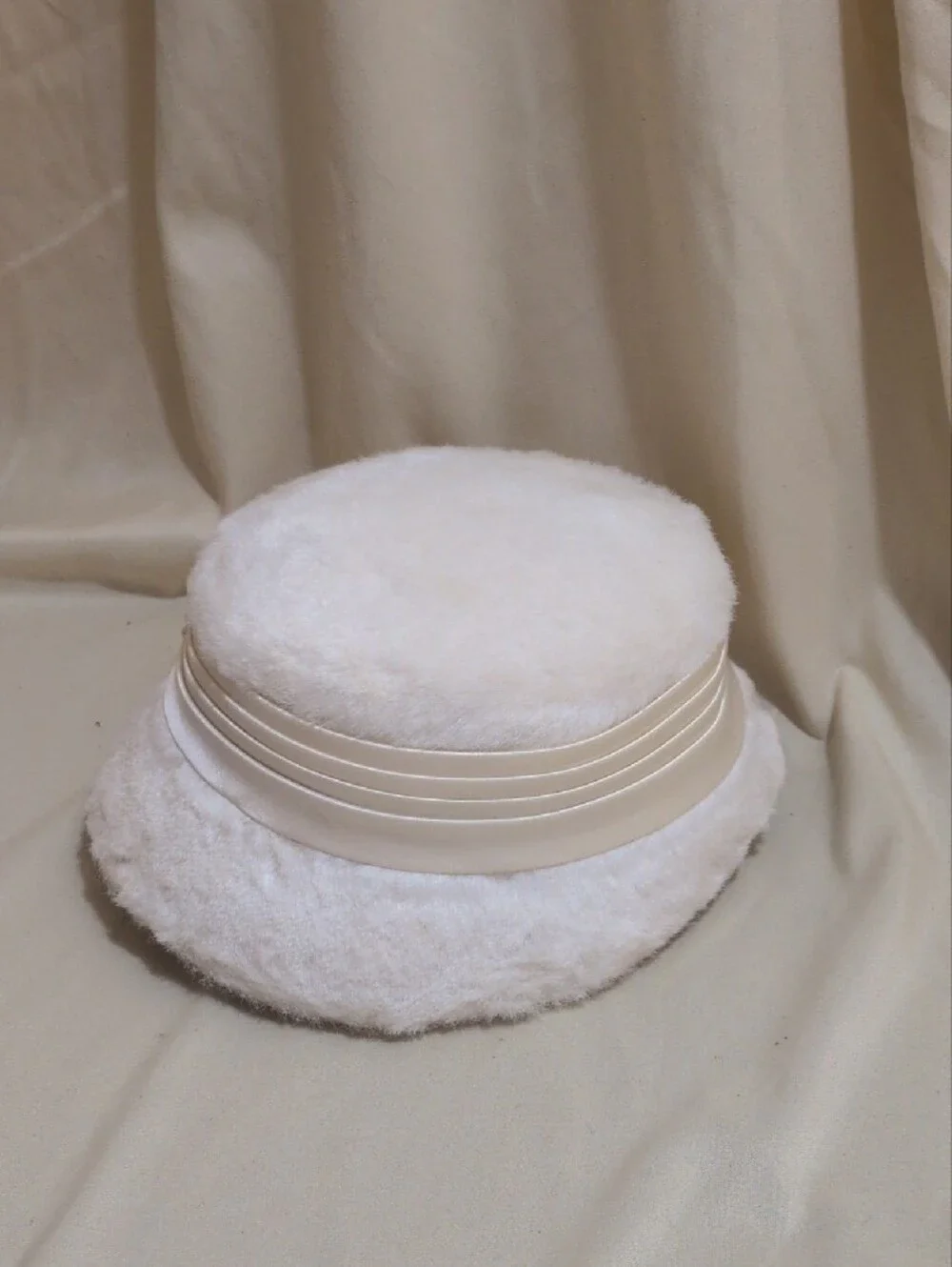 Vintage Cream Plush Bucket Hat with Satin Band and Pearl Detail